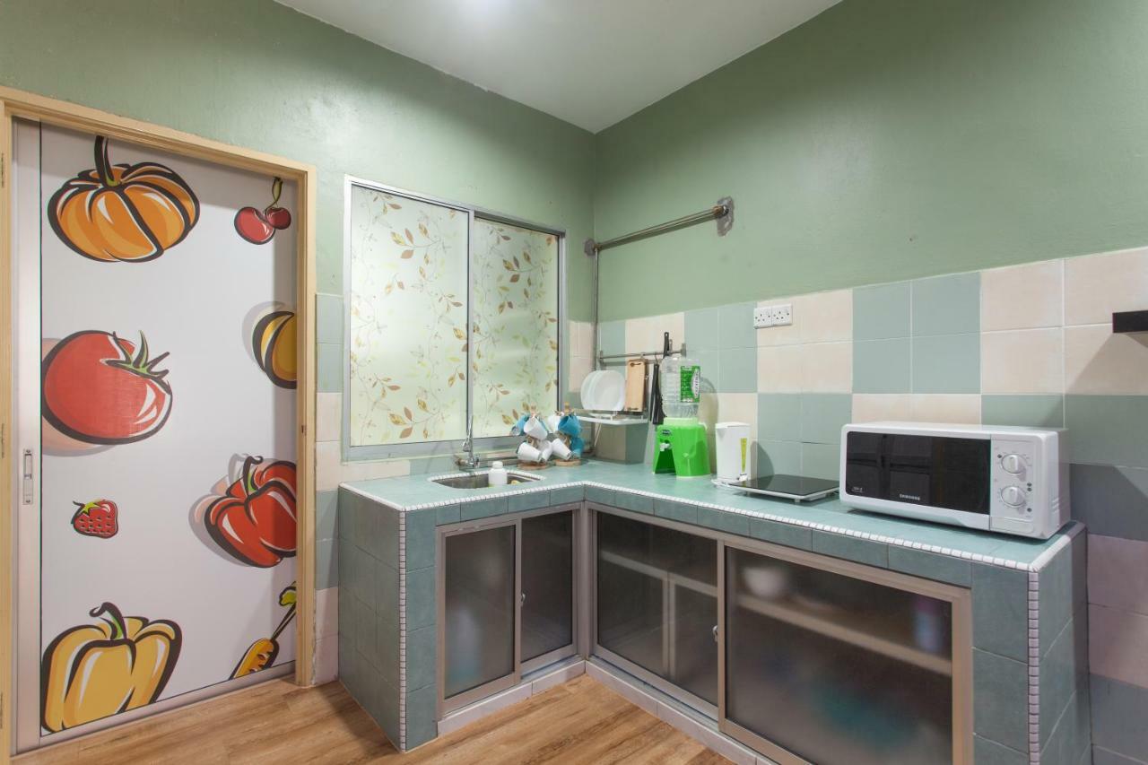 Gunung View Homestay 10 To 12 Pax Near Sunway Tambun Ipoh Kültér fotó