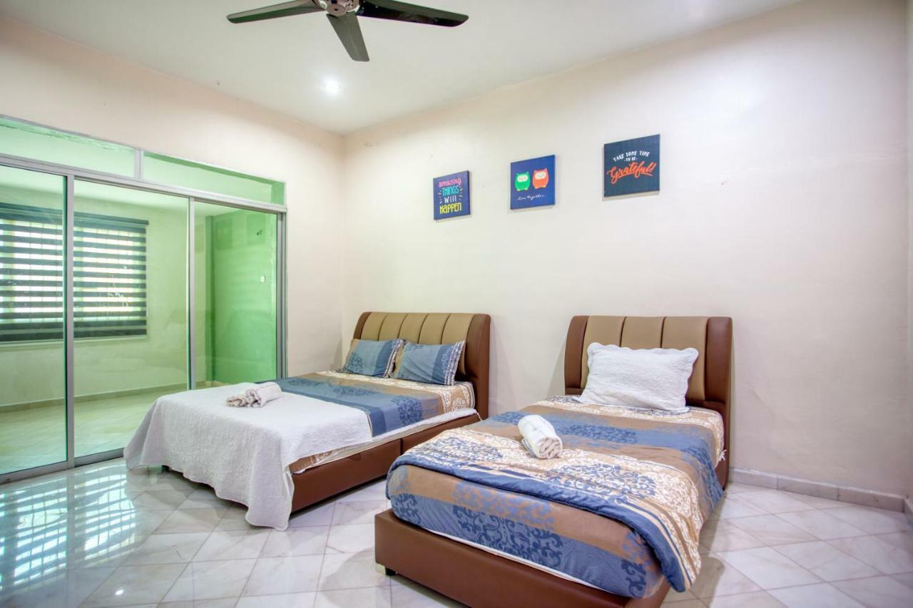 Gunung View Homestay 10 To 12 Pax Near Sunway Tambun Ipoh Kültér fotó