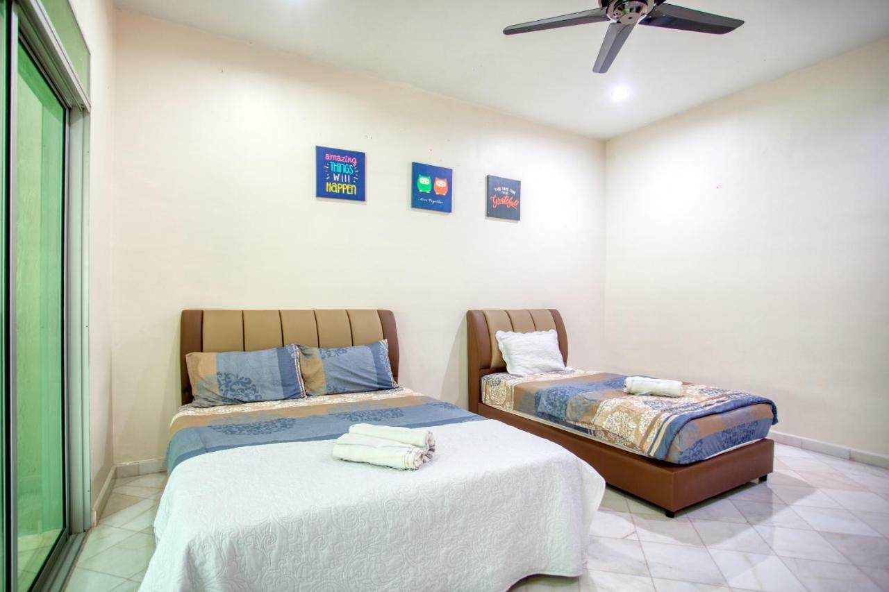 Gunung View Homestay 10 To 12 Pax Near Sunway Tambun Ipoh Kültér fotó
